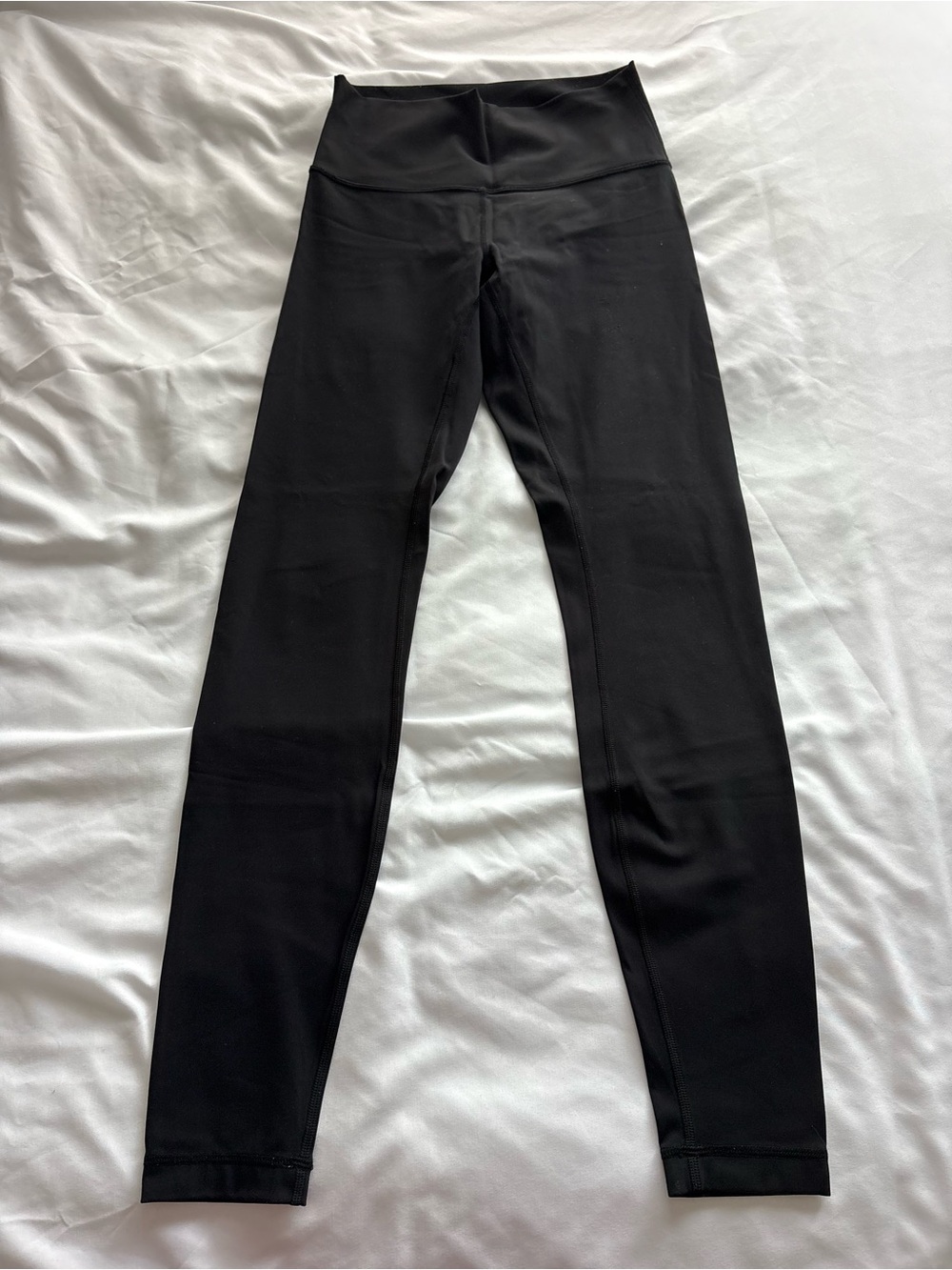 lululemon athletica Black High-Rise Leggings Wunder under
